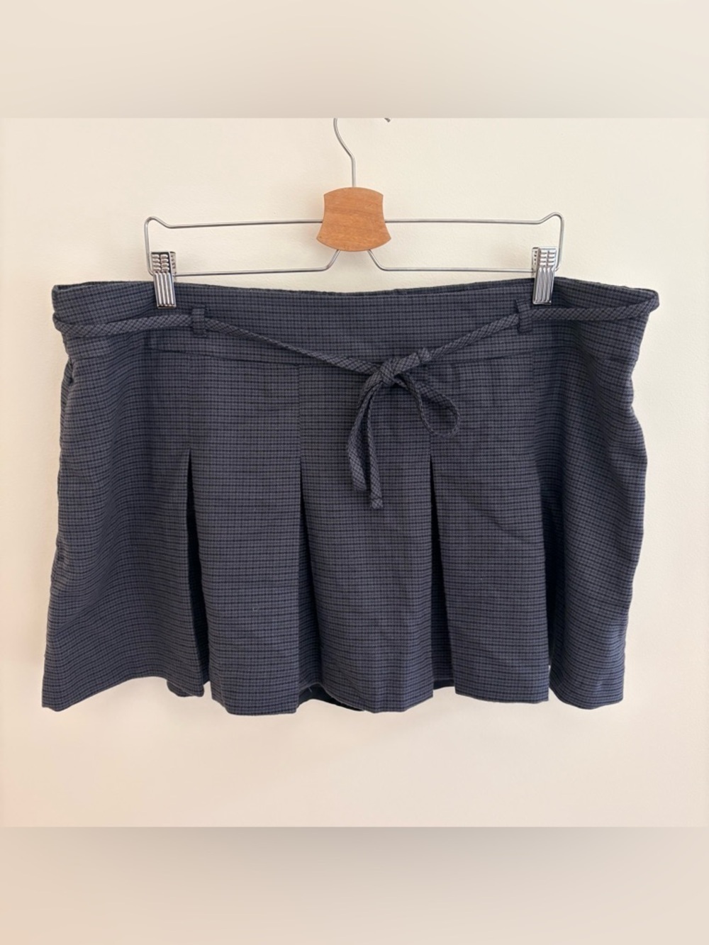 NWT Hollister Pleated Mini Skort